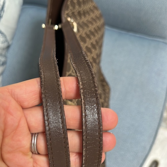 Authentic Gucci Large Canvas Bucket Tote Bag - Picture 4 of 16